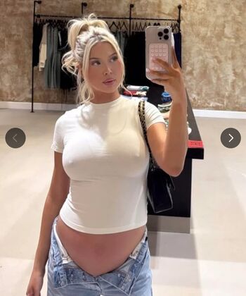 Full leaked Alyssa hyde private onlyfans photo
