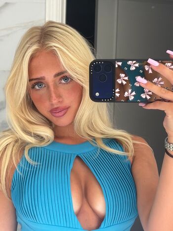 Full leaked Ami charlize private onlyfans photo