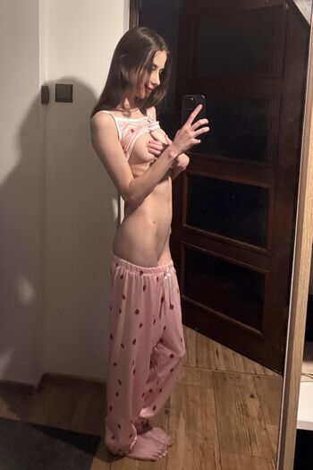 Full leaked Aminaray private onlyfans photo