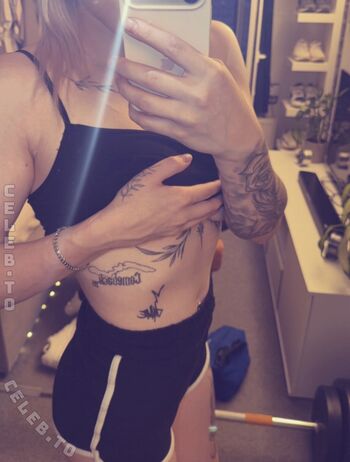Full leaked Anny vans private onlyfans photo