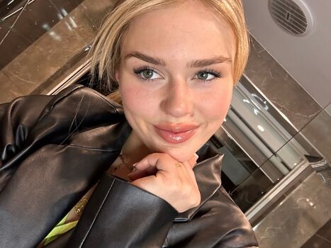 Ashley Plays Golf