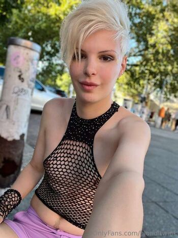 Blonditwink