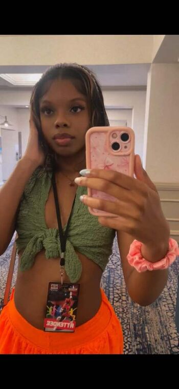 Full leaked Coraldom private onlyfans photo