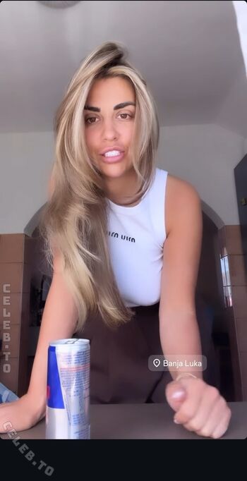Full leaked Deeanaofficial private onlyfans photo