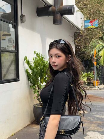 Full leaked Elyn leong private onlyfans photo