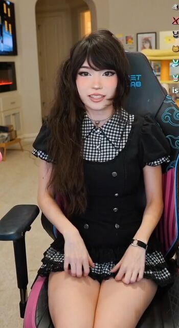 Full leaked Emiru private onlyfans photo