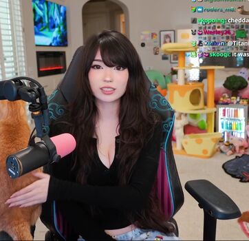 Full leaked Emiru private onlyfans photo