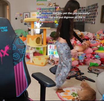 Full leaked Emiru private onlyfans photo