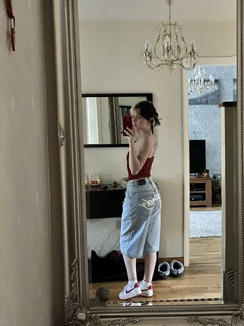 Full leaked Emzeeni private onlyfans photo