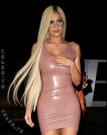 Full leaked Kylie jenner private onlyfans photo