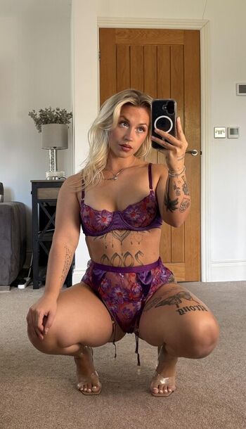 Full leaked Littlemissbunda page private onlyfans photo
