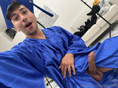 Full leaked Maxfillss private onlyfans photo