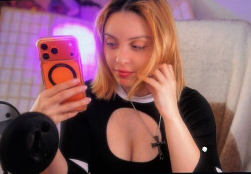 Full leaked Moona asmr private onlyfans photo