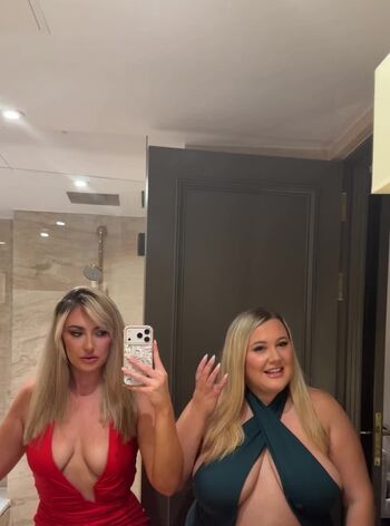 Nina & Laura