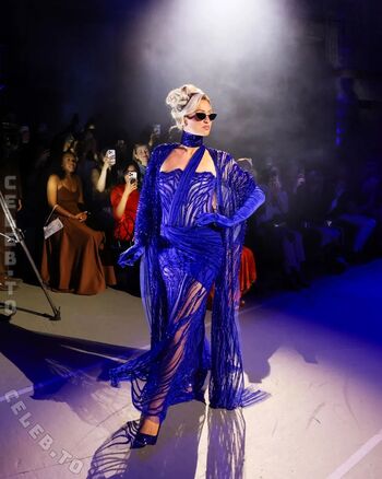 Full leaked Paris hilton private onlyfans photo