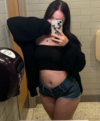 Full leaked Saikui private onlyfans photo