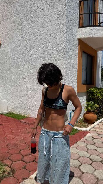 Full leaked Sara saffari private onlyfans photo