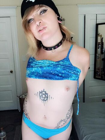 Full leaked Wreckmyshit private onlyfans photo